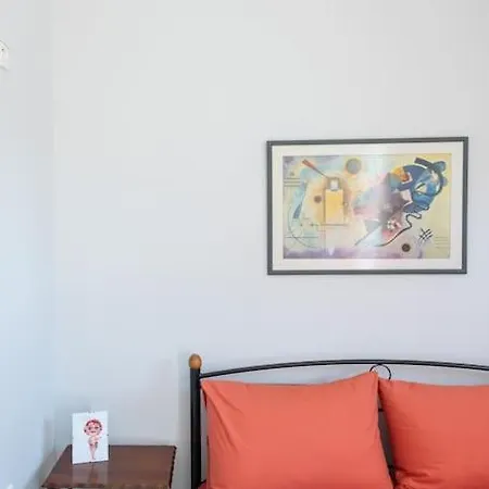 Athenian Cozy For 4 * Athens
