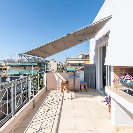 Athenian Cozy For 4